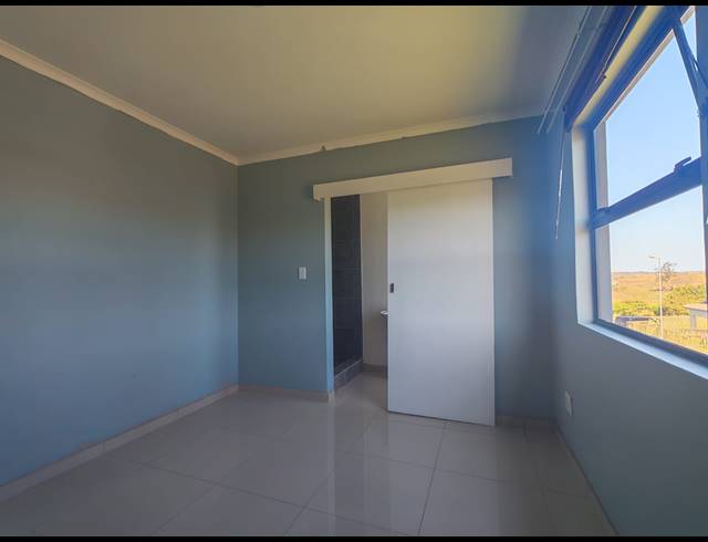 3 BEDROOM FREEHOLD FOR SALE IN SHAKASKRAAL
